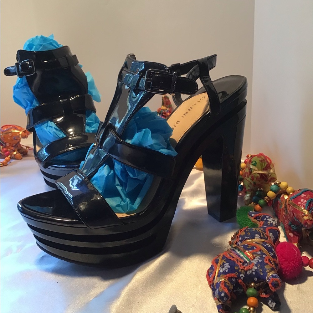 COPY - 🌲Gianni Bini heel🌲🎁 - Picture 2 of 6